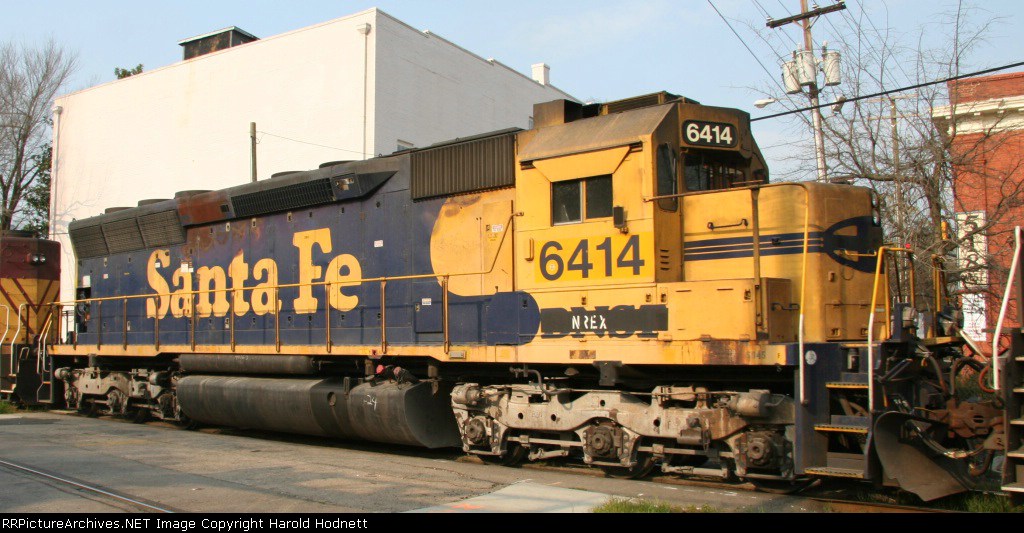 NREX 6414 heads out on train 349